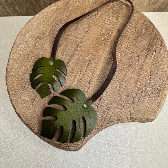 Leather Purse Charm Monstera Plant Bag Charm Genuine Leather Purse Keychain NEW - Picture 4 of 7